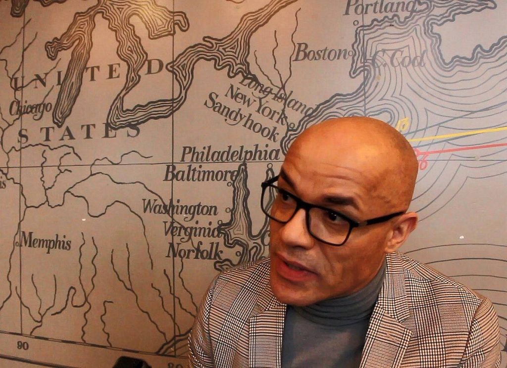 Stanley Burleson doet o.m. de regie van Best Of Broadway